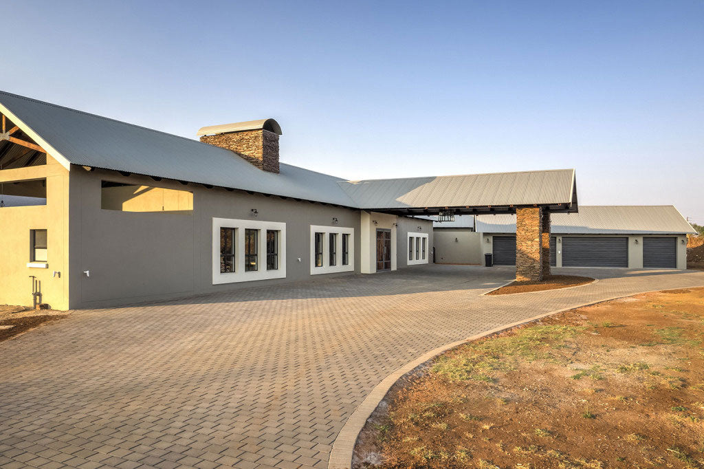 House Gavin And Niqui