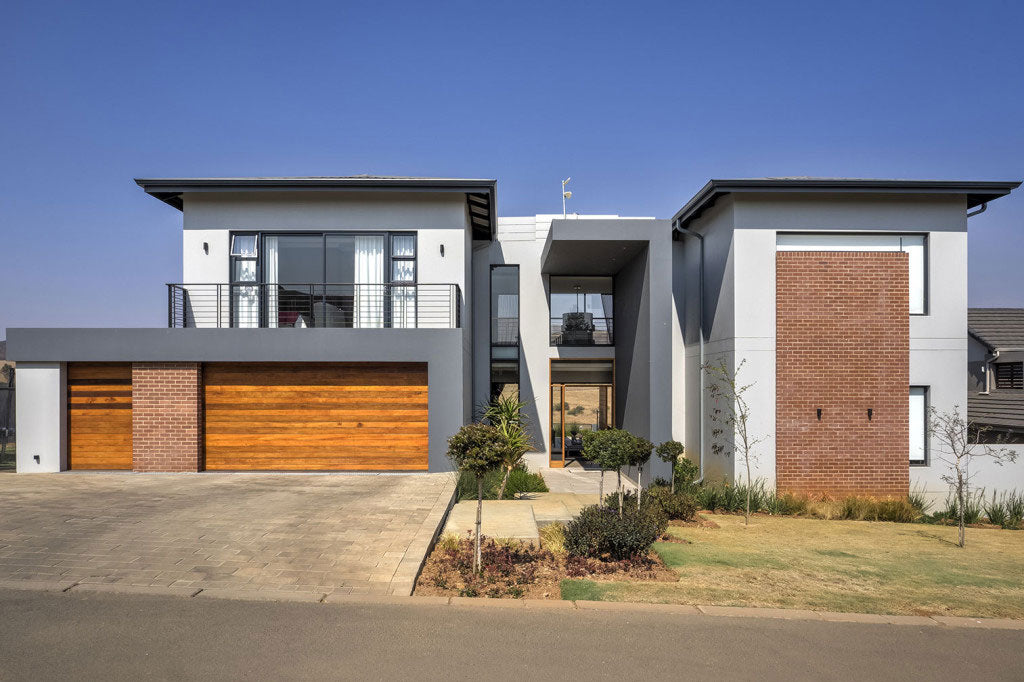 House Swan (Eye Of Africa)