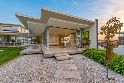 House Vassanjee (Eye Of Africa)